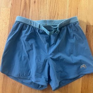 Tracksmith shorts with liner, size M. Great condition